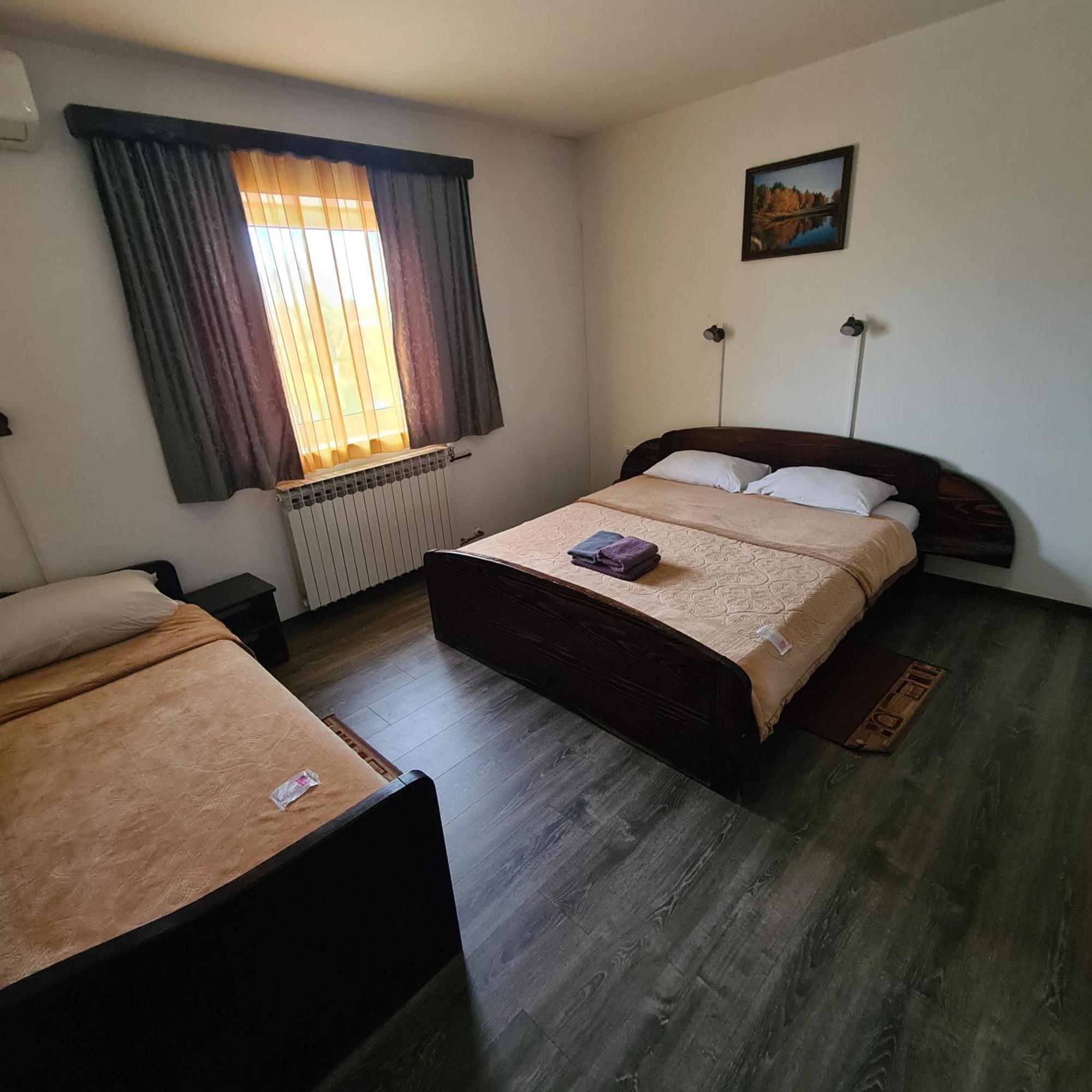 Guesthouse Kod Mosta Karlovac Esterno foto