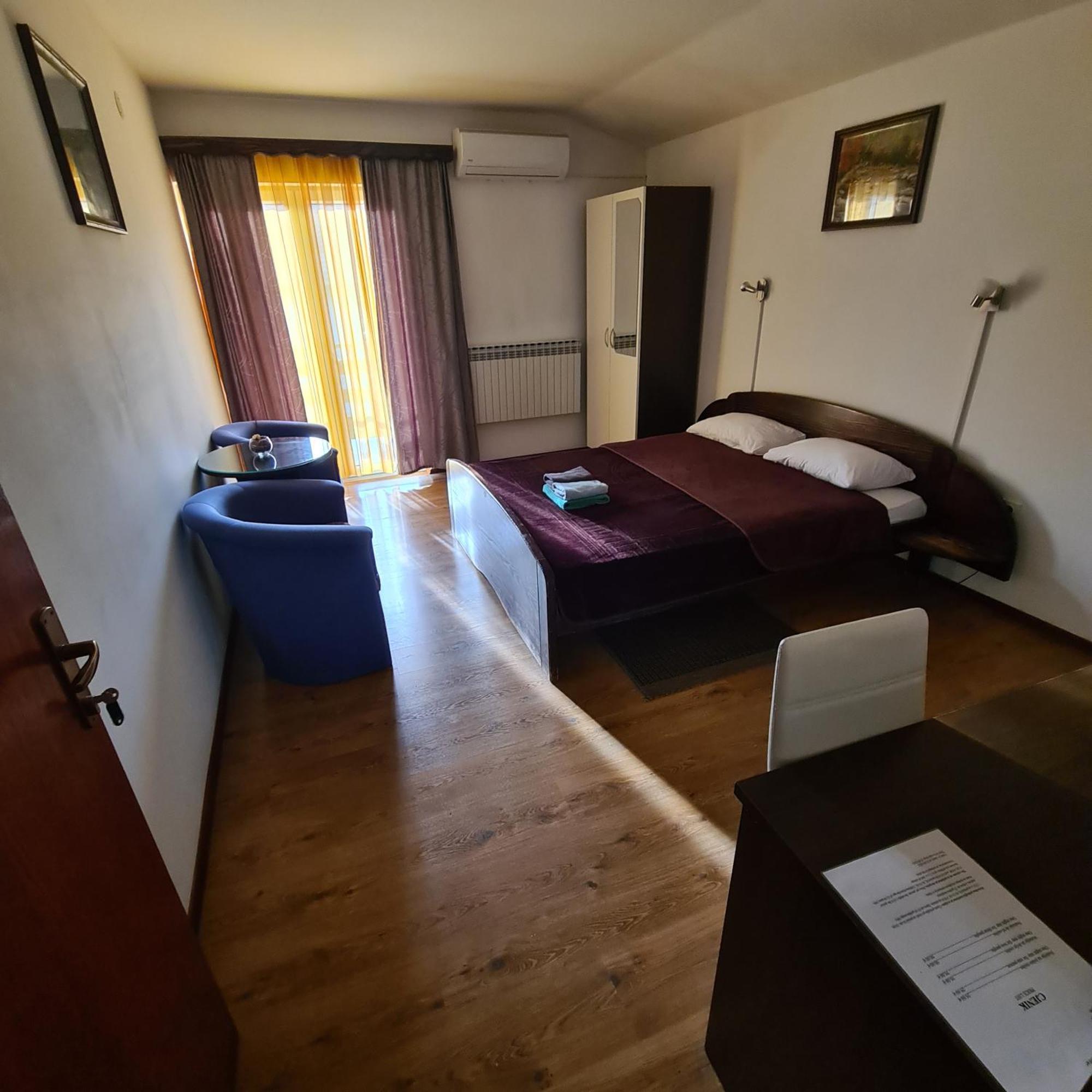 Guesthouse Kod Mosta Karlovac Esterno foto