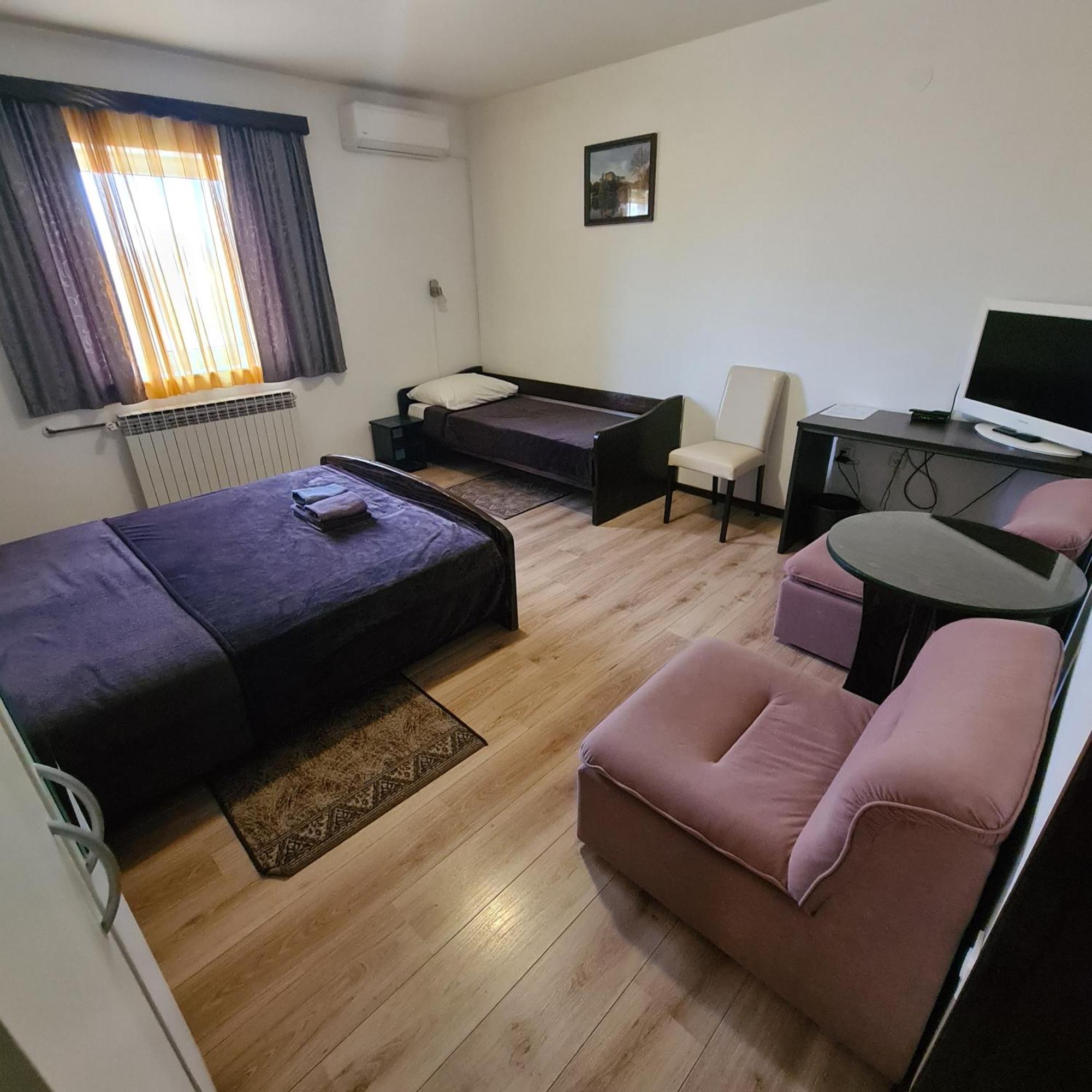 Guesthouse Kod Mosta Karlovac Esterno foto